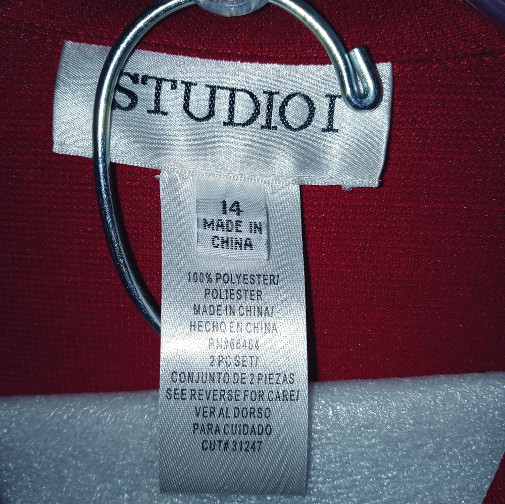 2-pc Suit - Picture 4 of 5